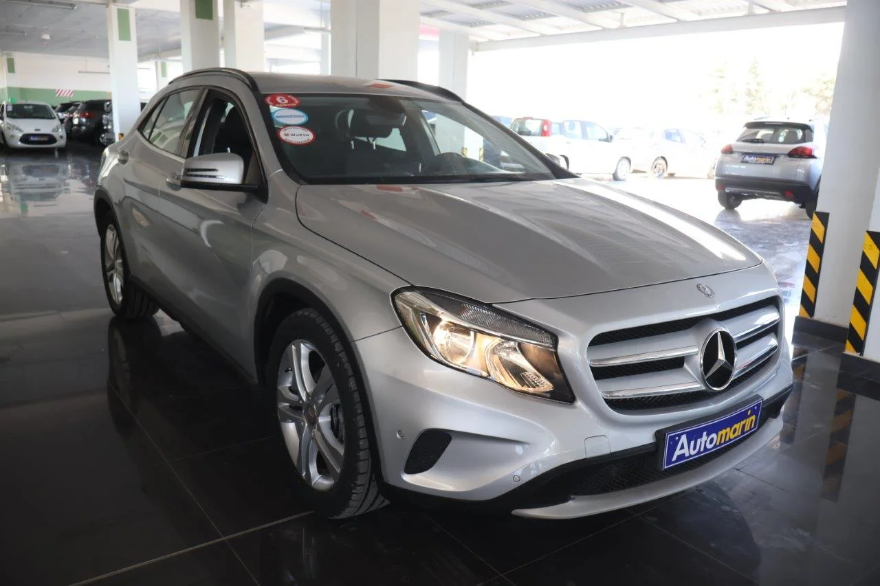View 4 - Mercedes-Benz GLA 200 - 2014