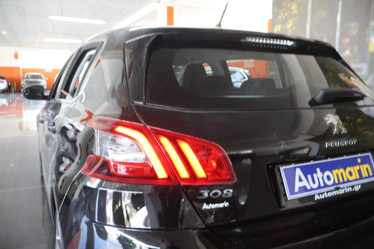 Peugeot 308 - View model 12