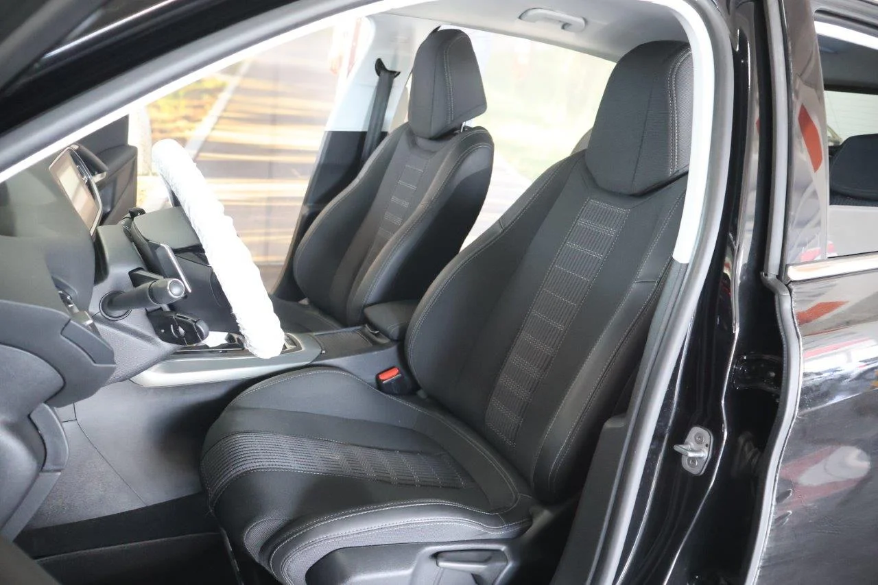 Peugeot 308 - View model 21