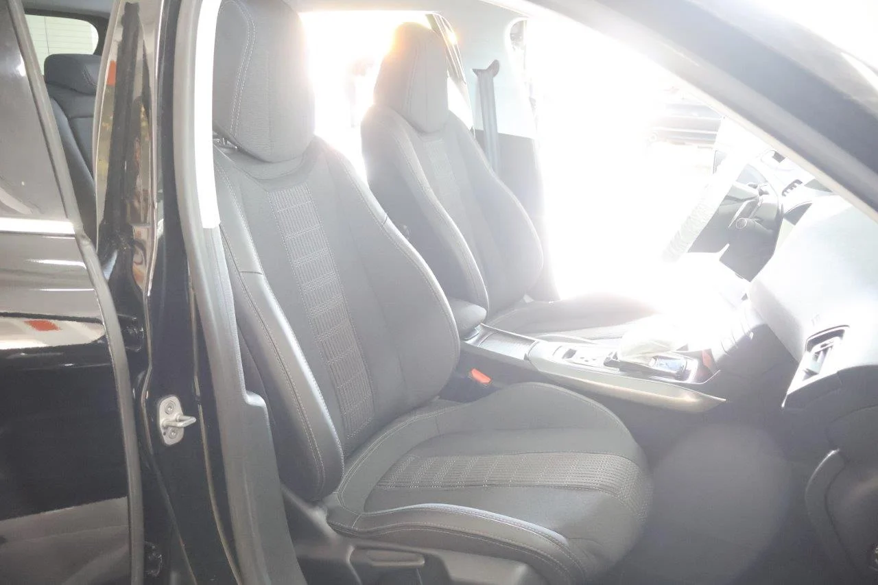 Peugeot 308 - View model 22