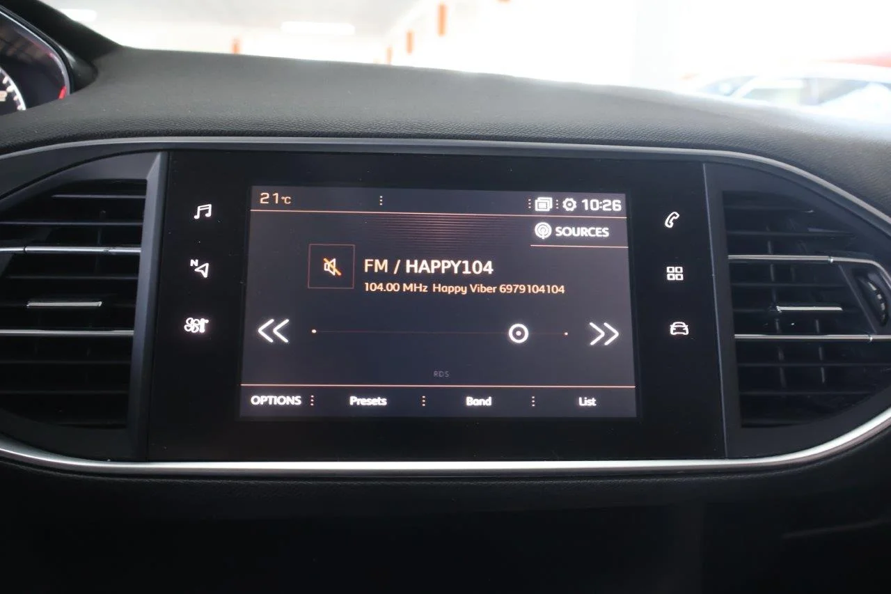 Peugeot 308 - View model 28
