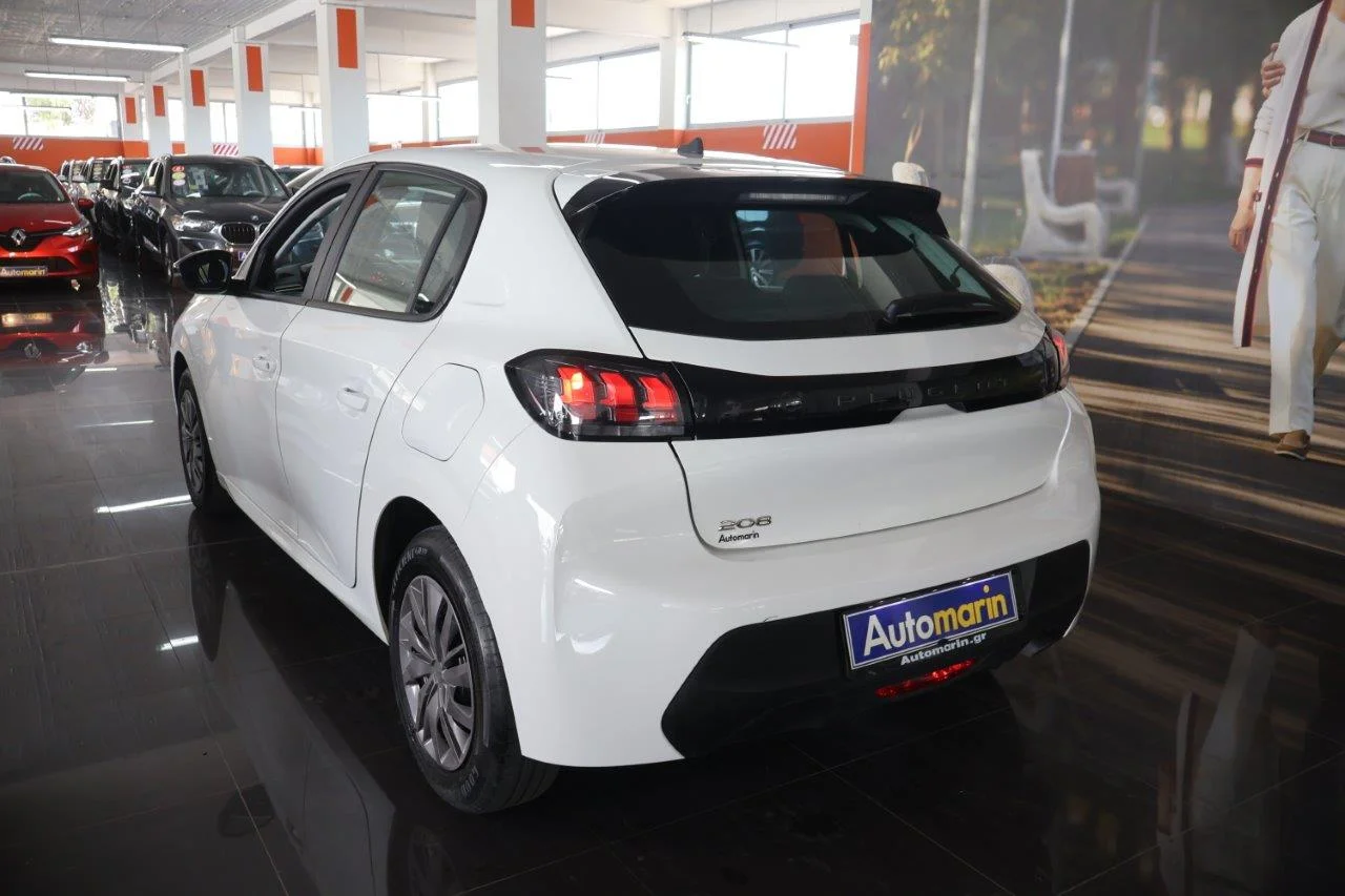 Peugeot 208 - View model 6