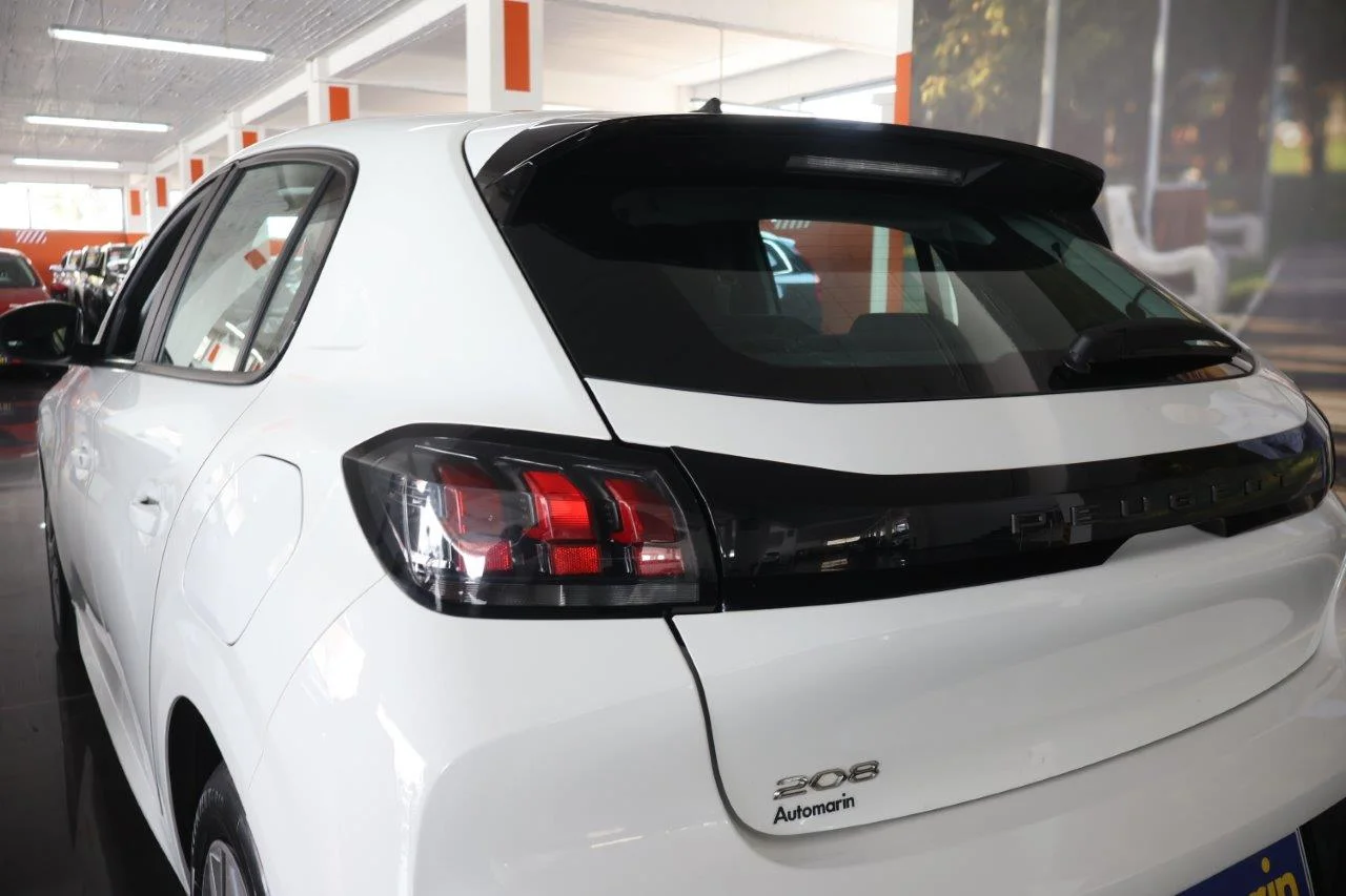 Peugeot 208 - View model 12