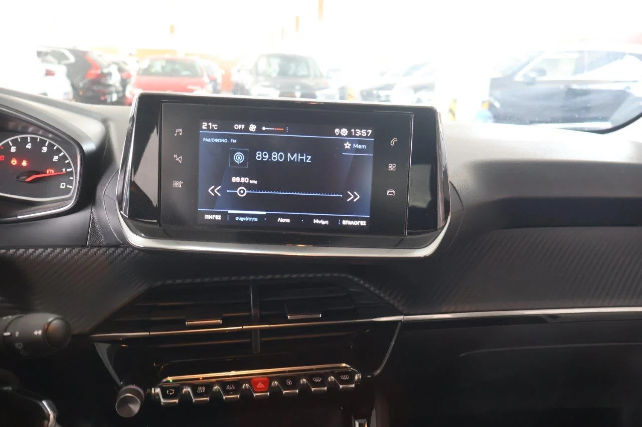 Peugeot 208 - View model 29