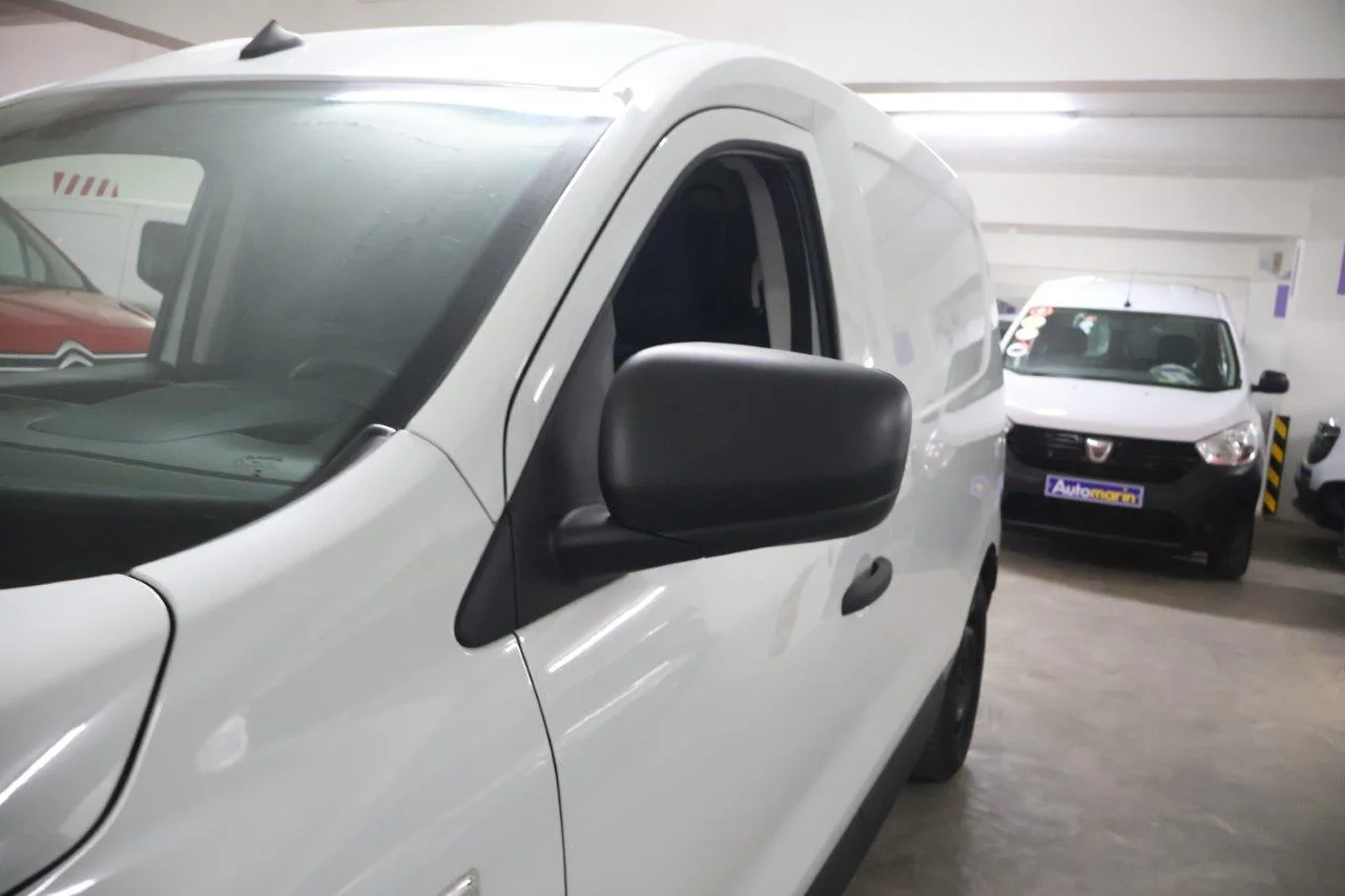 Renault Express - View model 11