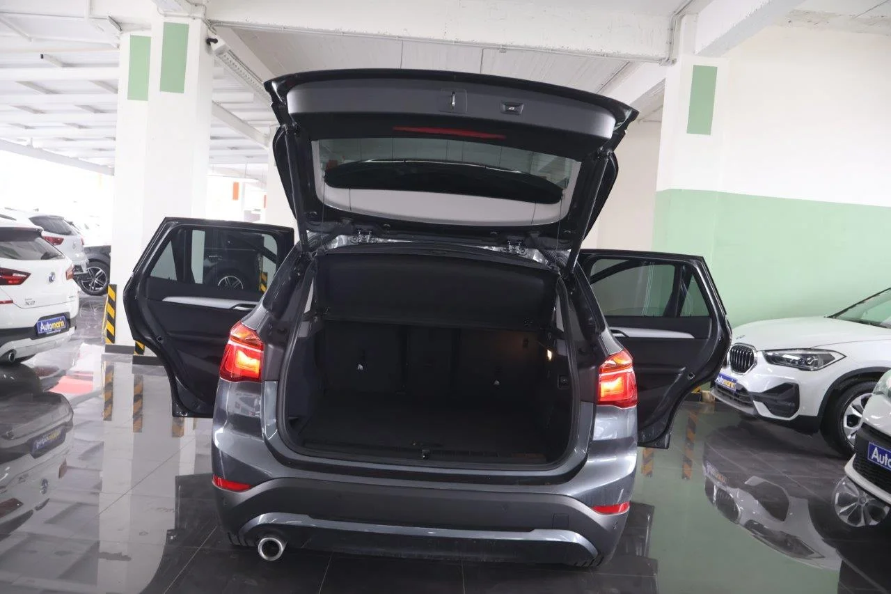 Bmw X1 - View model 8