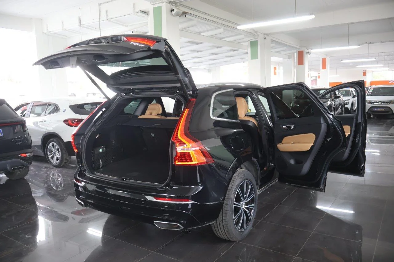 Volvo XC 60 - View model 7