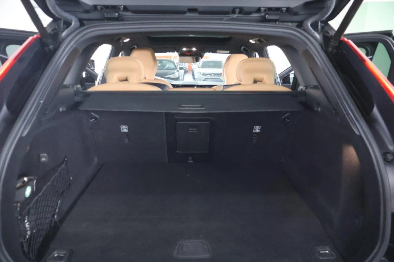 Volvo XC 60 - View model 10
