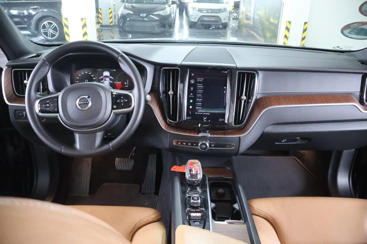 Volvo XC 60 - View model 24