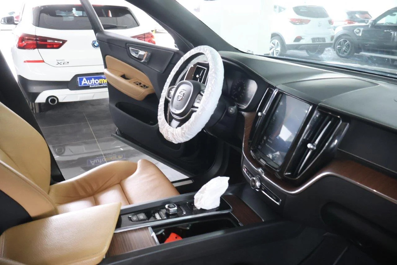 Volvo XC 60 - View model 26