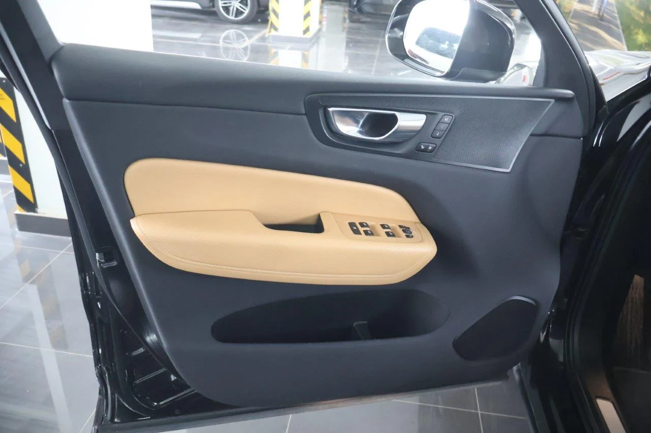 Volvo XC 60 - View model 37