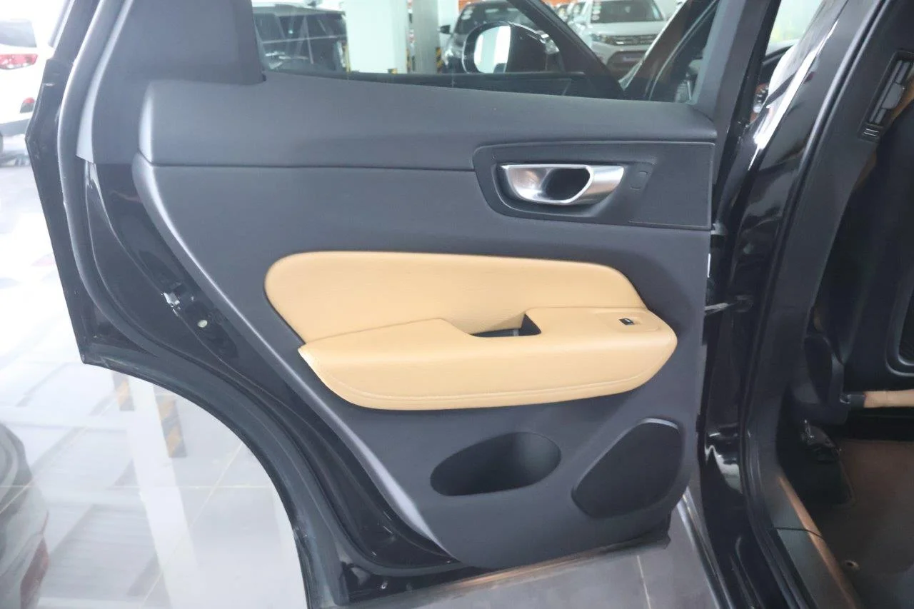 Volvo XC 60 - View model 39