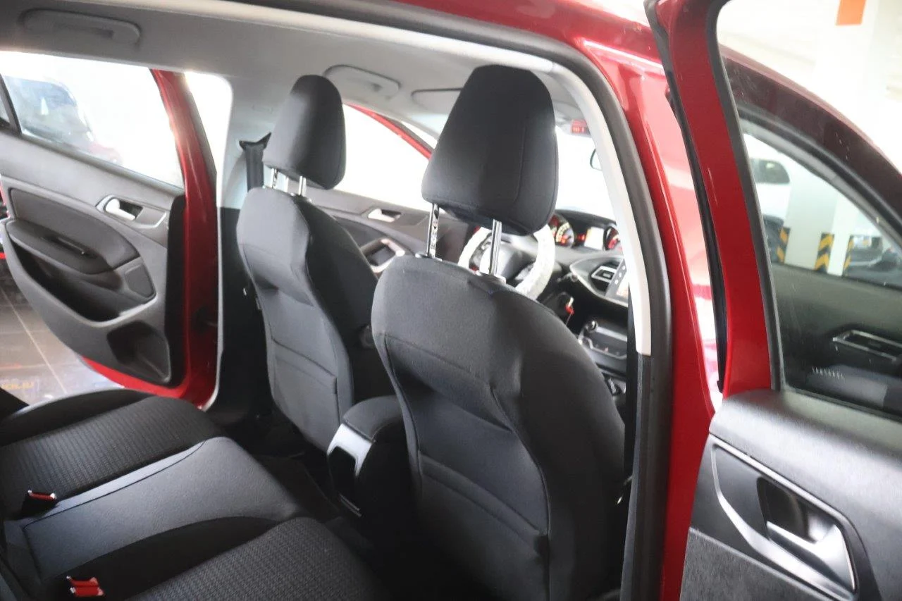 Peugeot 308 - View model 25