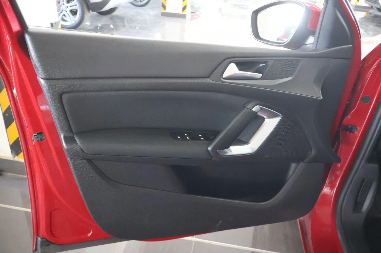 Peugeot 308 - View model 32