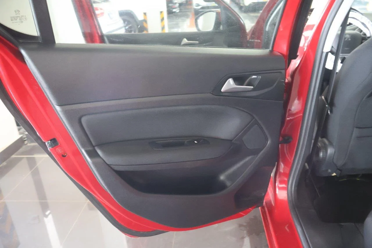 Peugeot 308 - View model 34