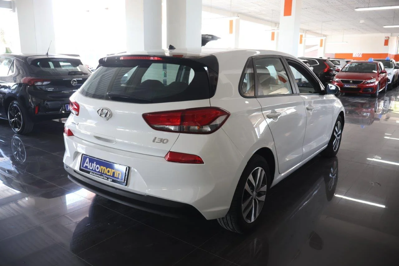 View 5 - Hyundai i 30 - 2020