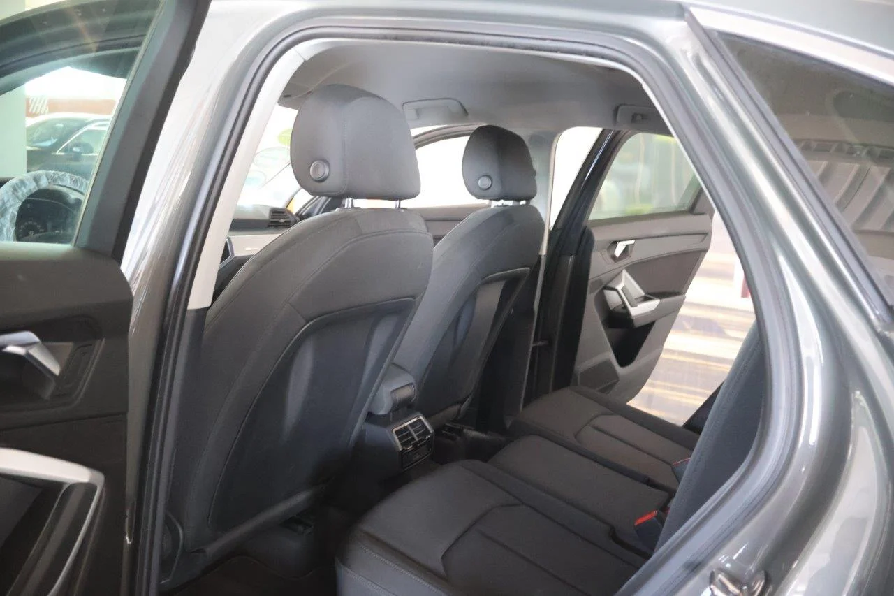 Audi Q3 - View model 34