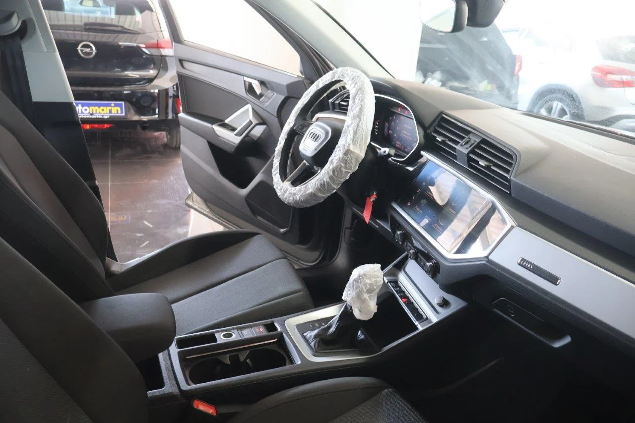 Audi Q3 - View model 36