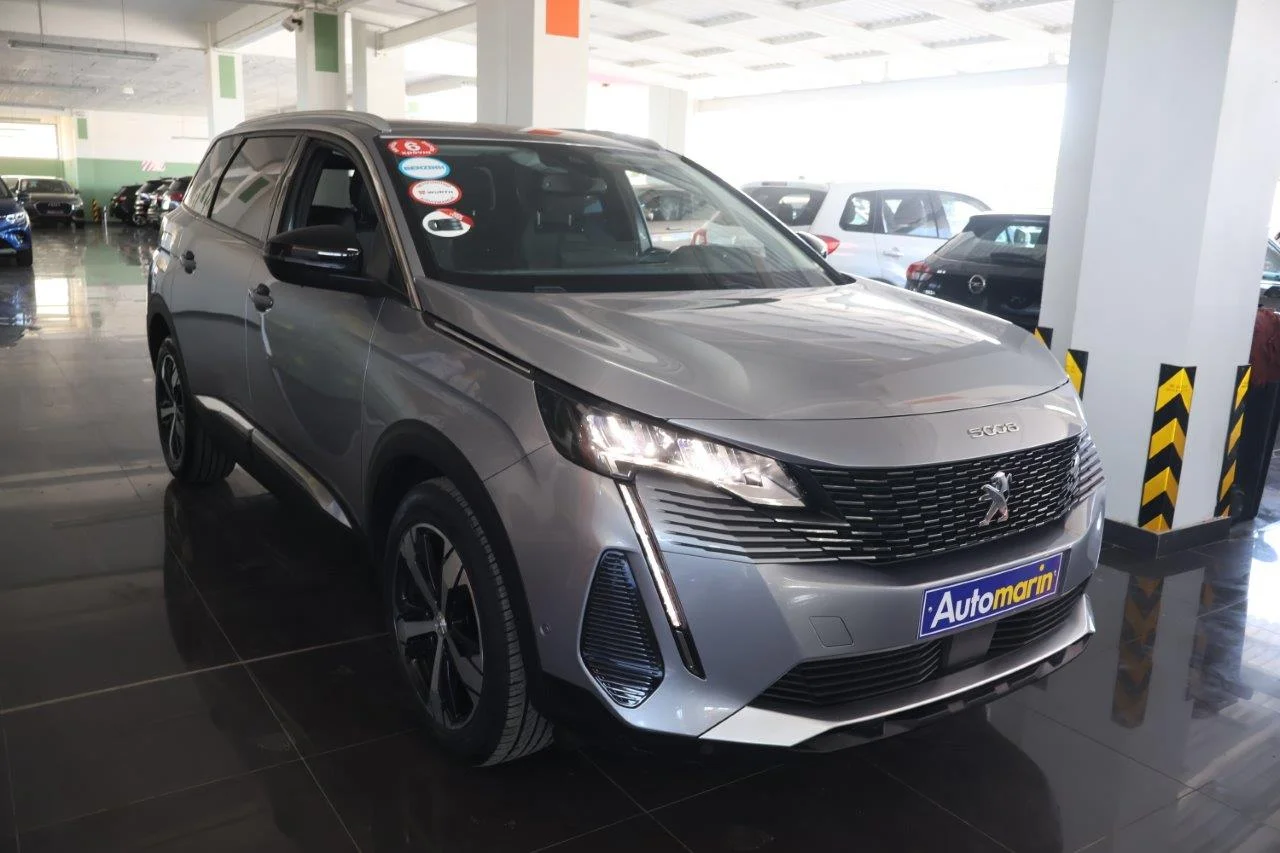 View 4 - Peugeot 5008 - 2021