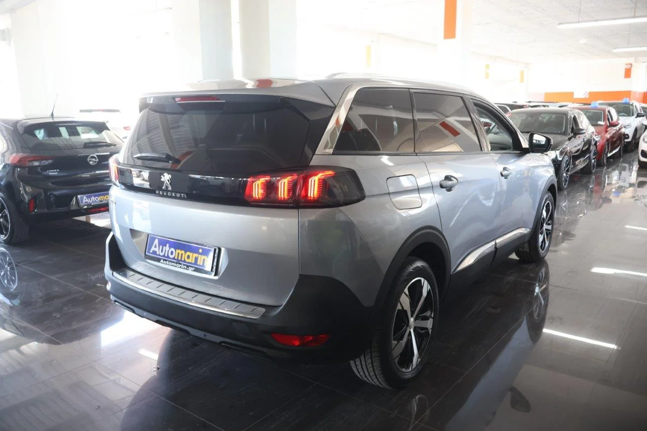 View 5 - Peugeot 5008 - 2021