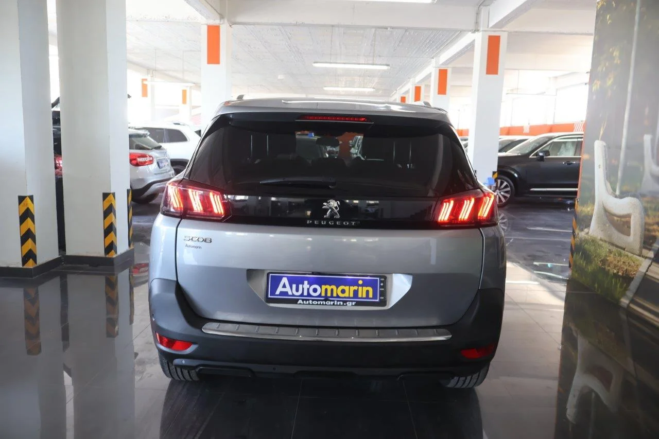 Peugeot 5008 - View model 5