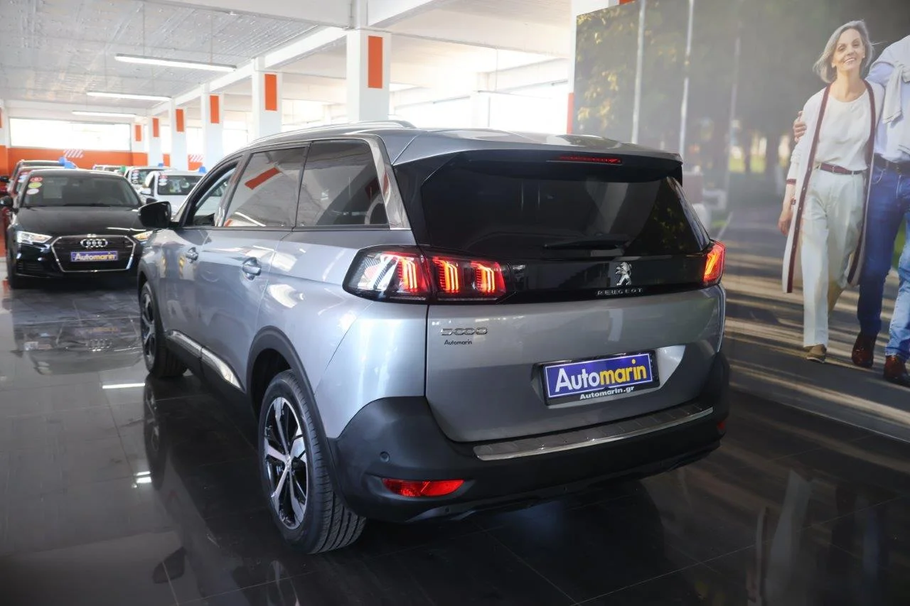 Peugeot 5008 - View model 6