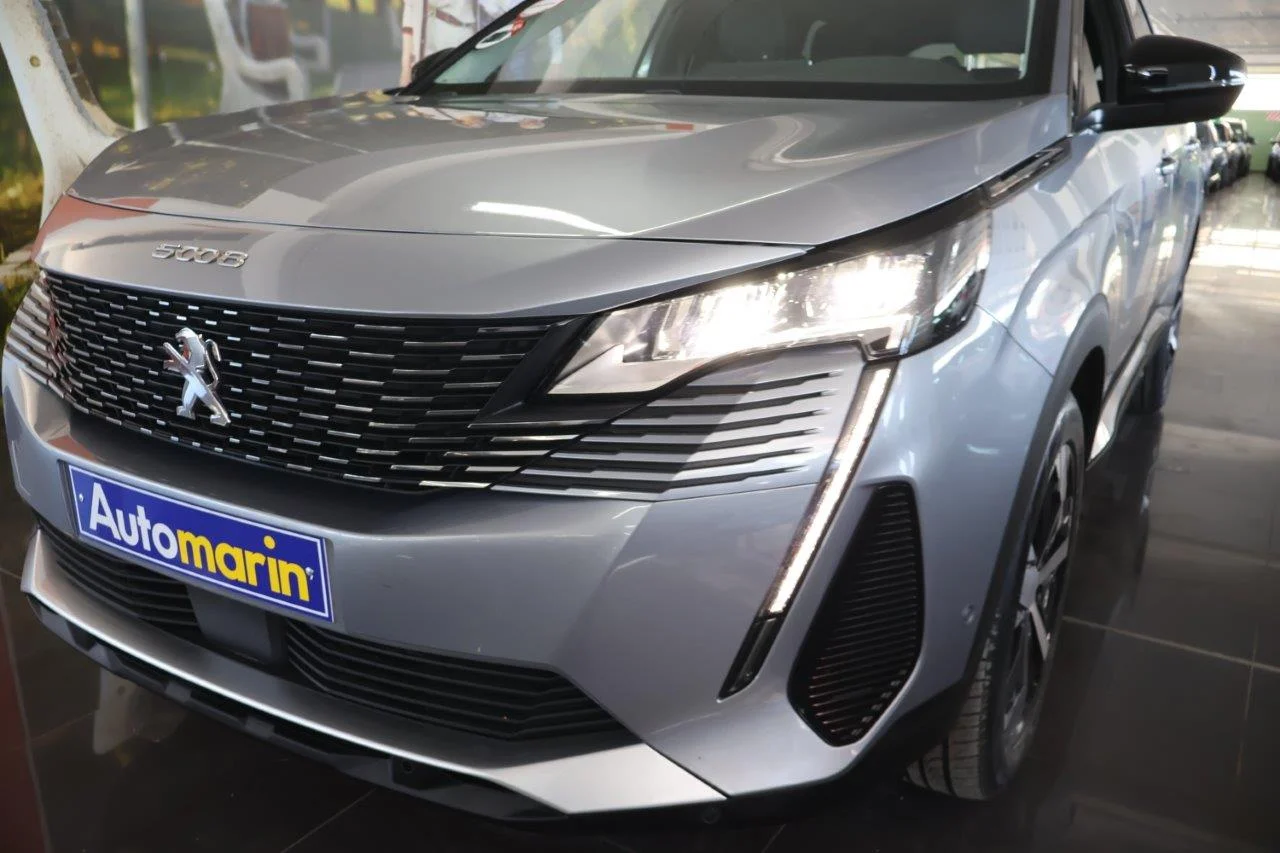 Peugeot 5008 - View model 17