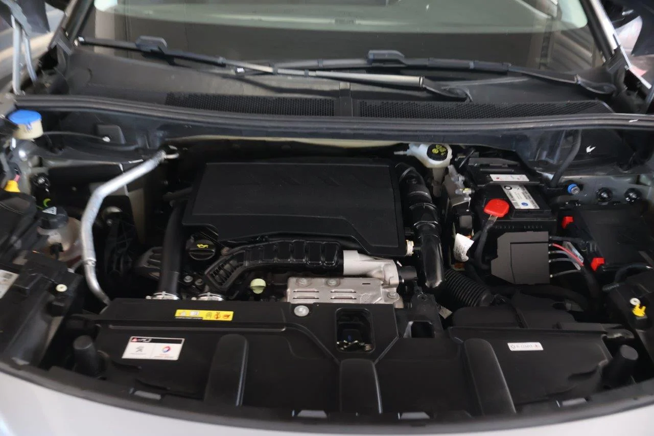 Peugeot 5008 - View model 21