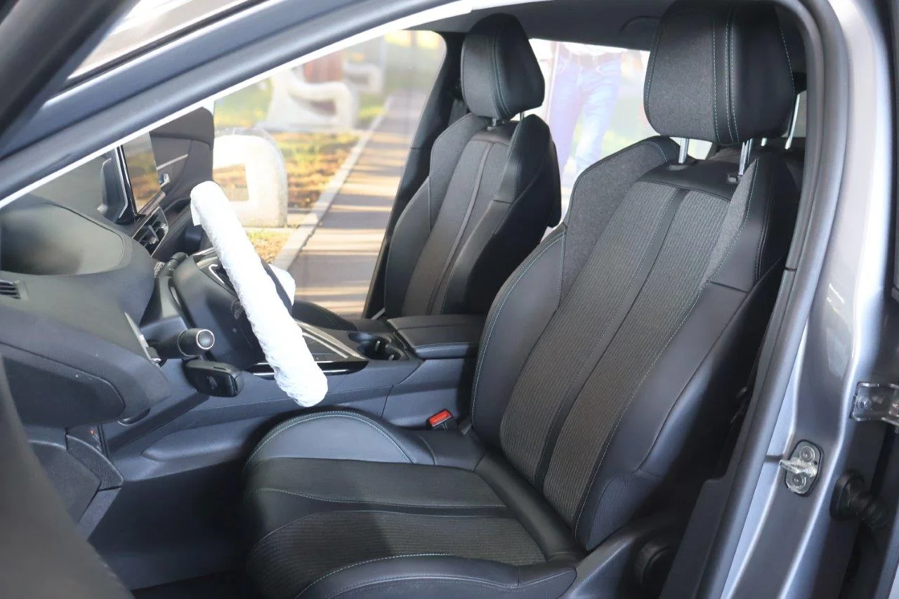 Peugeot 5008 - View model 23