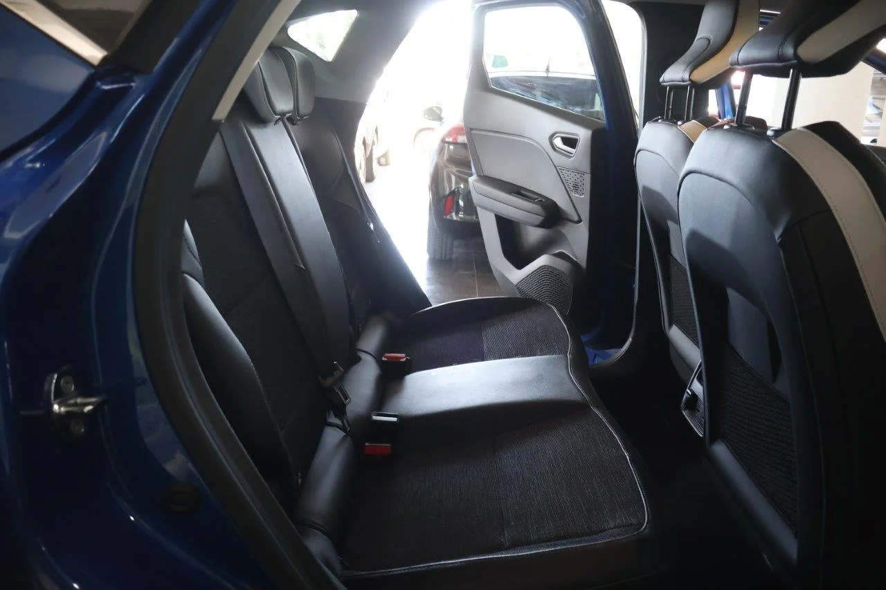 Renault Captur - View model 29
