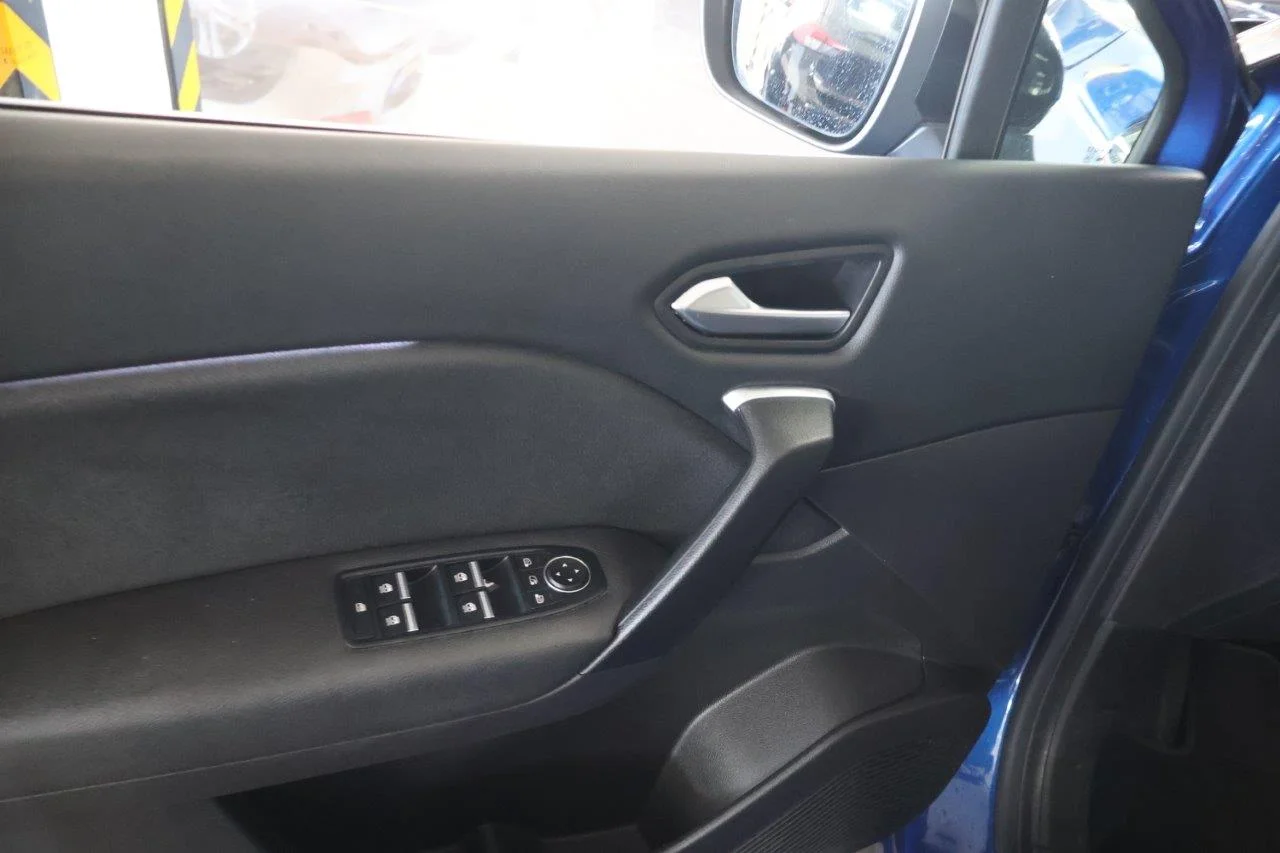 Renault Captur - View model 36