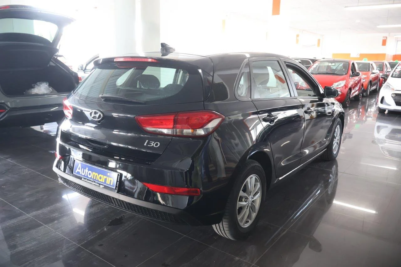 View 5 - Hyundai i 30 - 2021