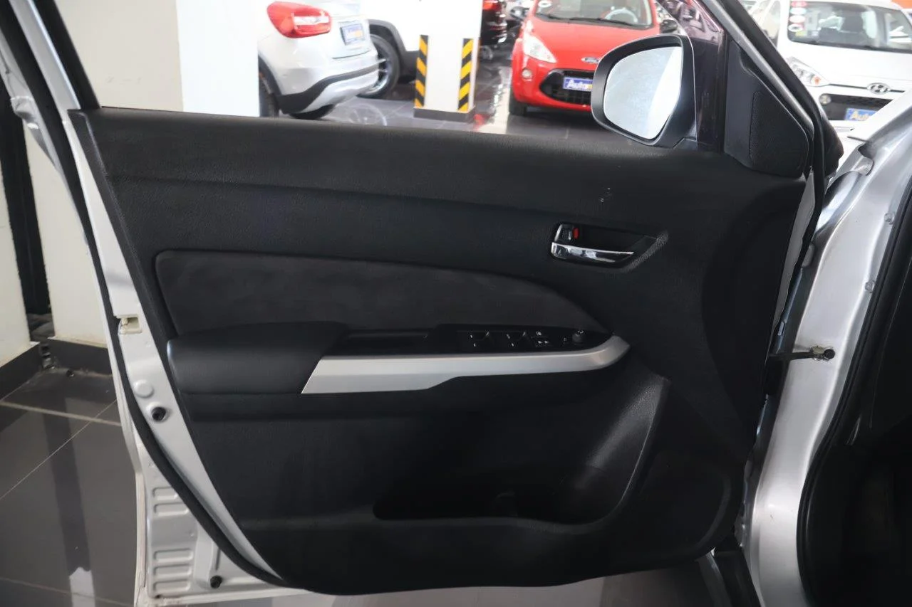 Suzuki Vitara - View model 35
