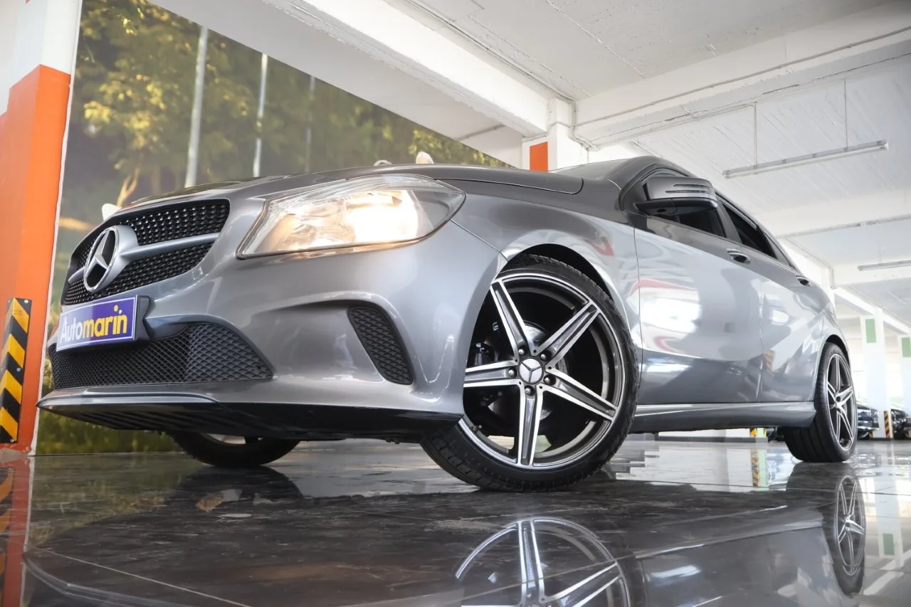 View 2 - Mercedes-Benz A 180 - 2016