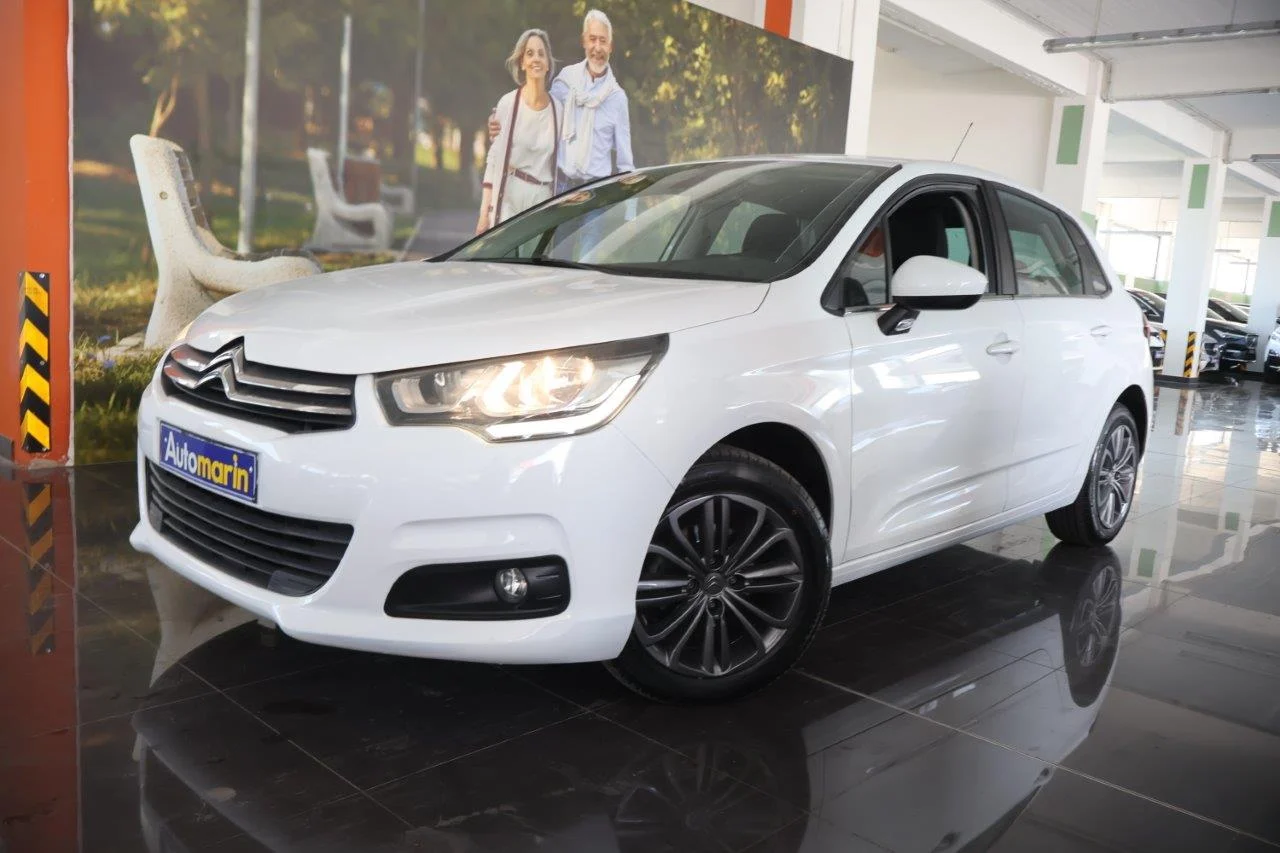 View 1 - Citroen C4 - 2017