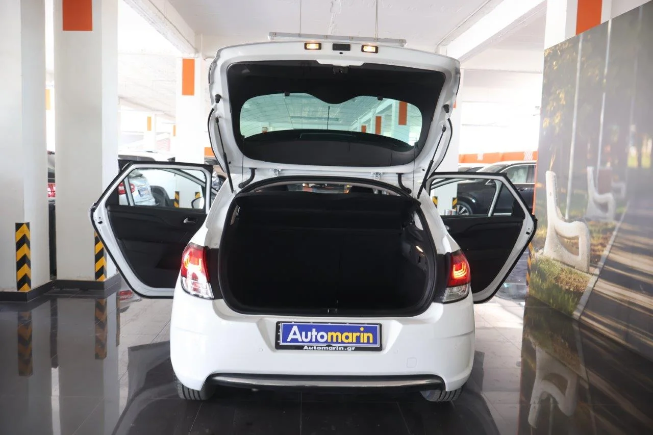 Citroen C4 - View model 8