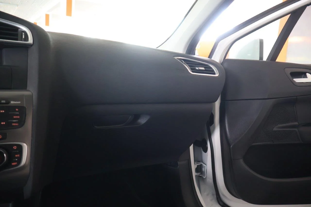 Citroen C4 - View model 28
