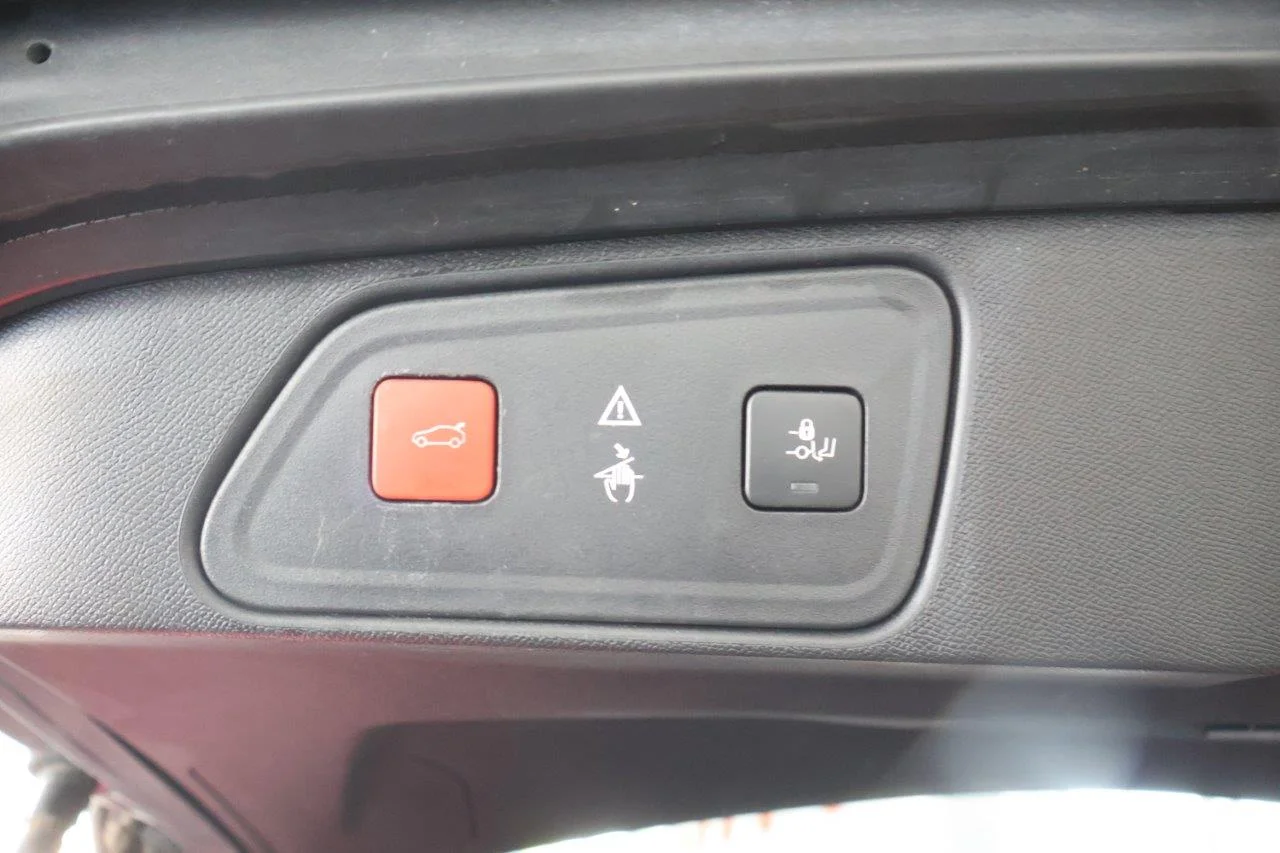 Peugeot 3008 - View model 11