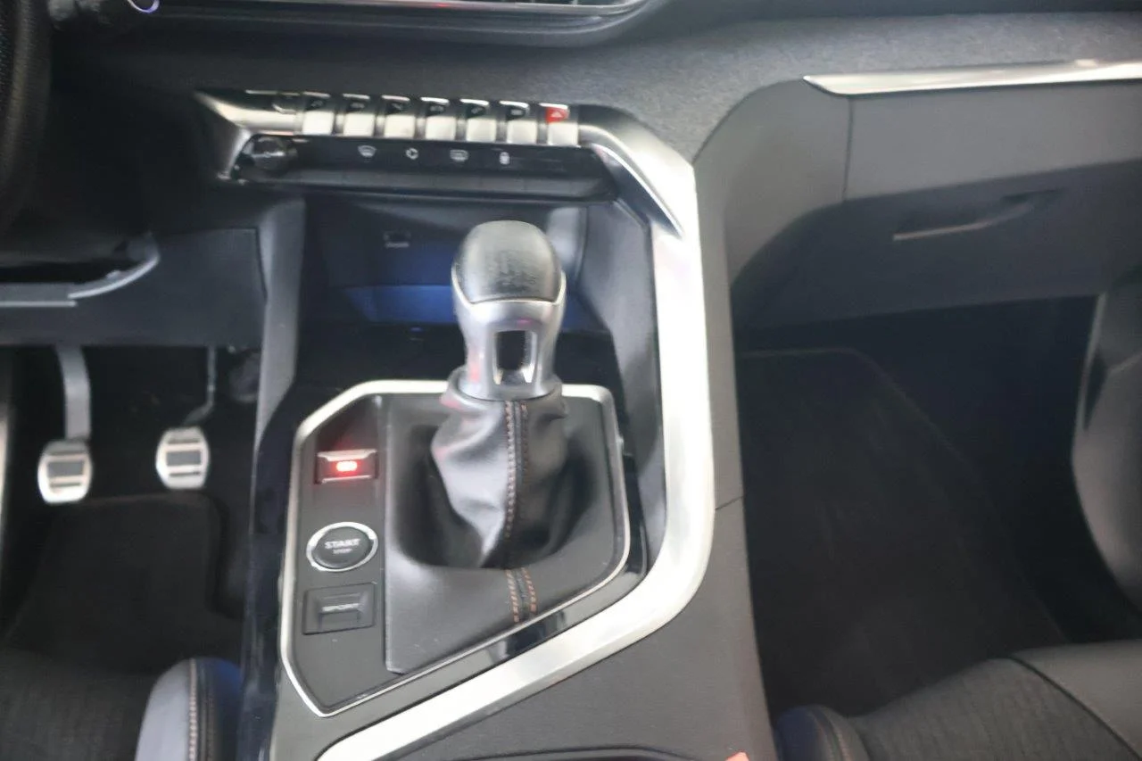 Peugeot 3008 - View model 31