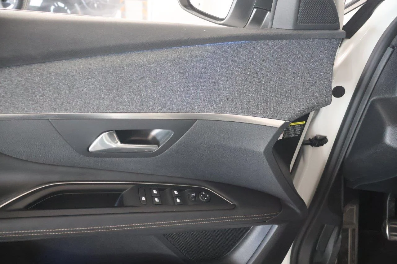 Peugeot 3008 - View model 34