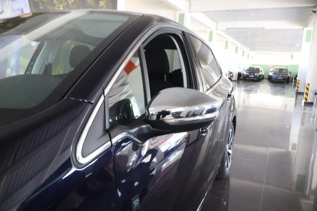 Peugeot 208 - View model 14