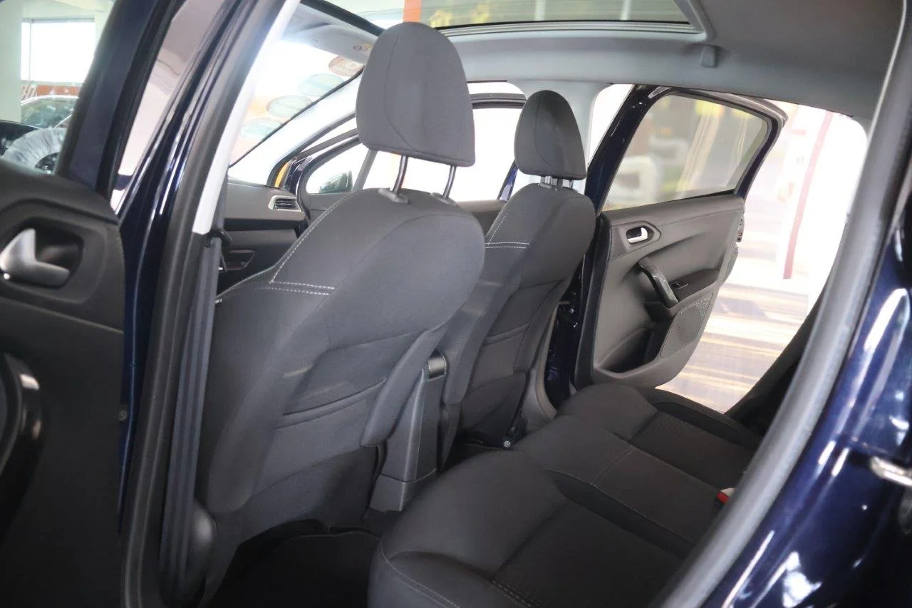 Peugeot 208 - View model 23