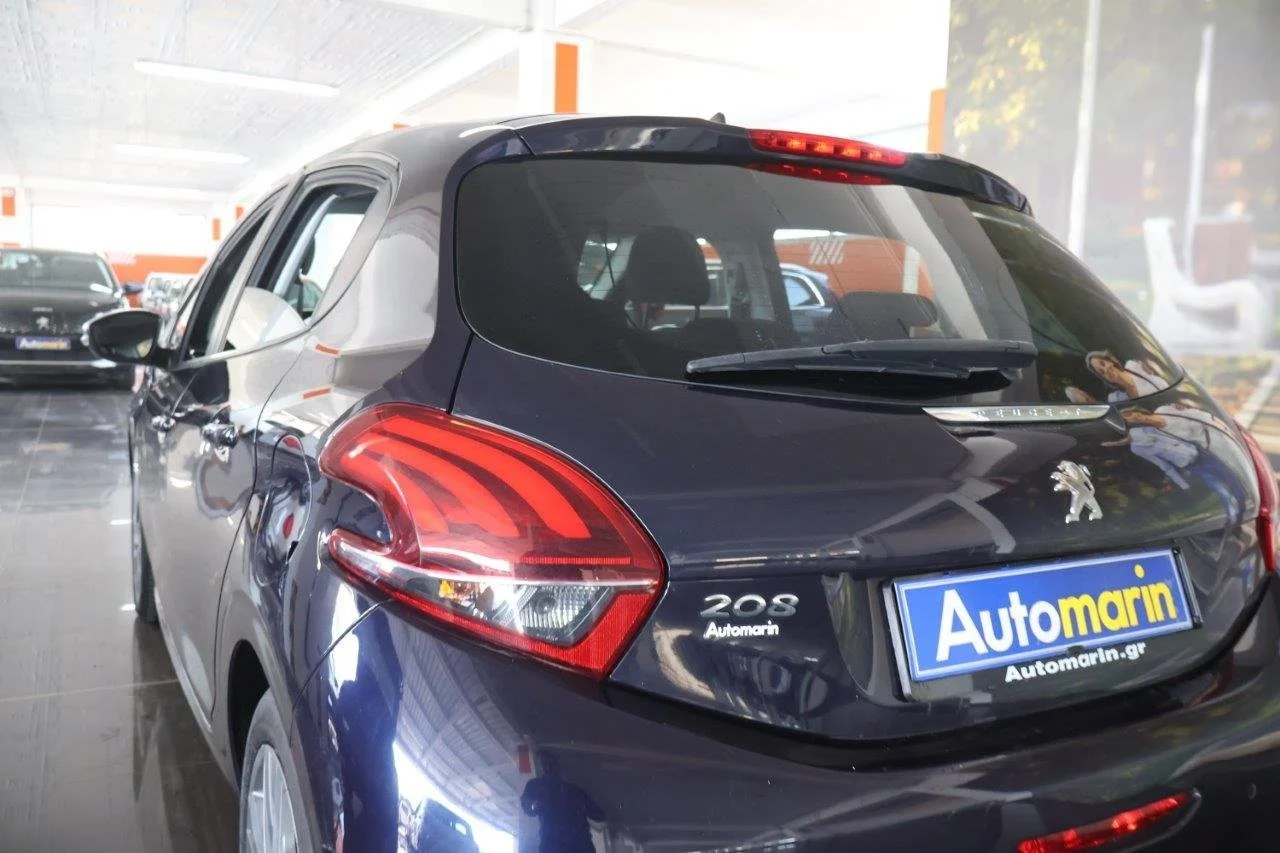 Peugeot 208 - View model 12