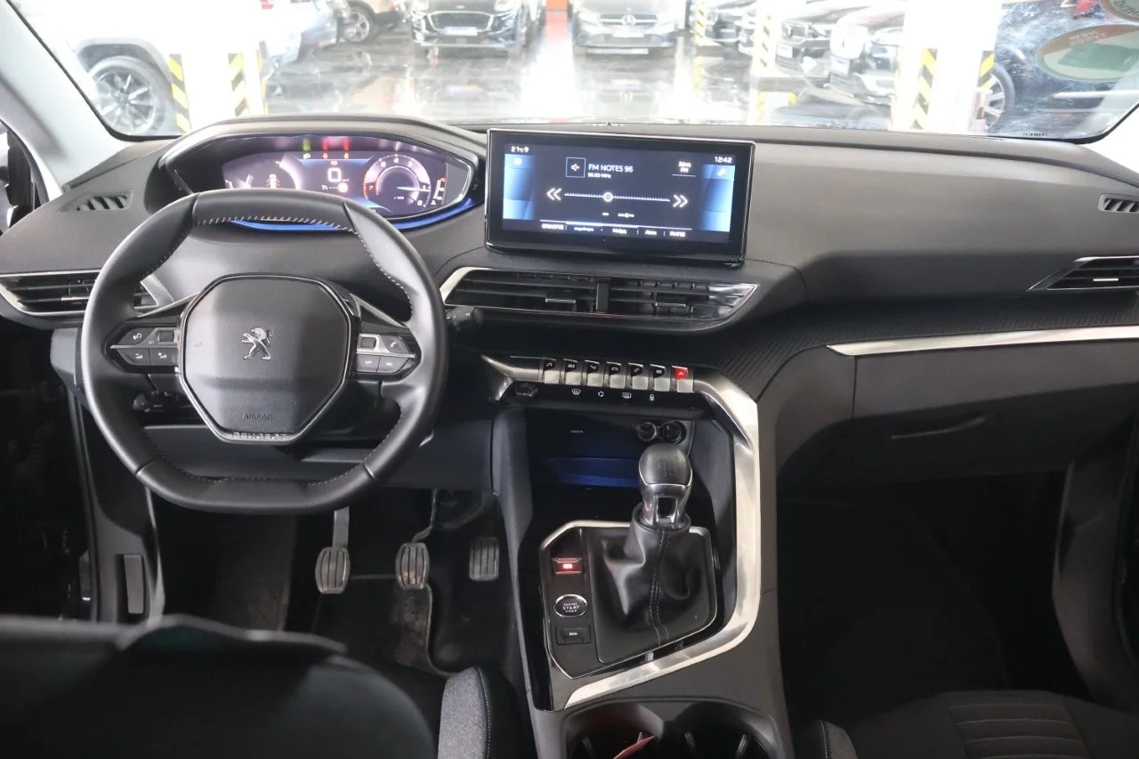 Peugeot 3008 - View model 21