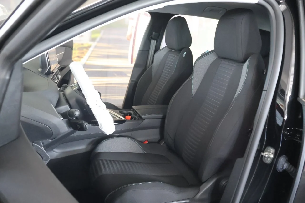 Peugeot 3008 - View model 22