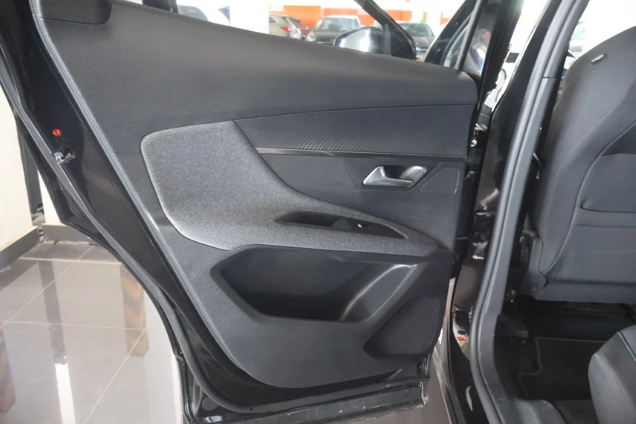 Peugeot 3008 - View model 36