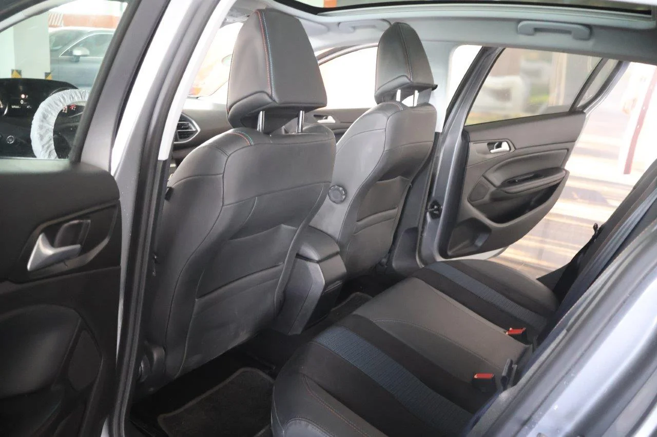 Peugeot 308 - View model 24