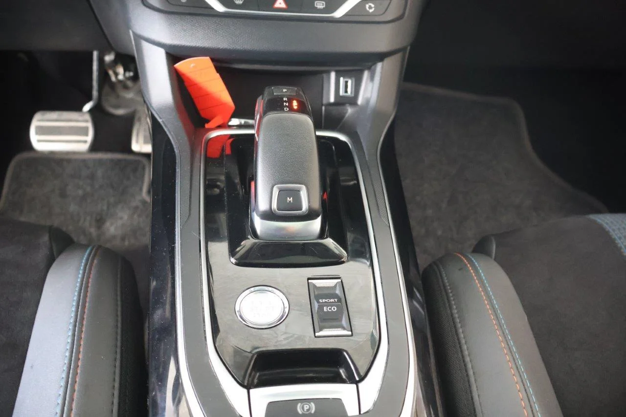 Peugeot 308 - View model 35