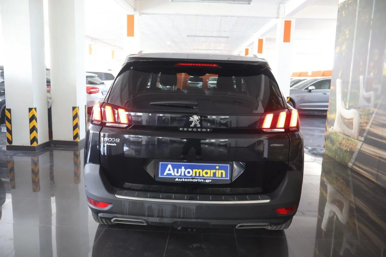 Peugeot 5008 - View model 5