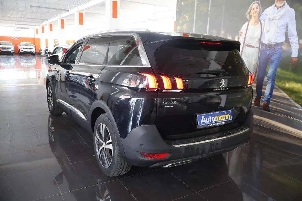 Peugeot 5008 - View model 6